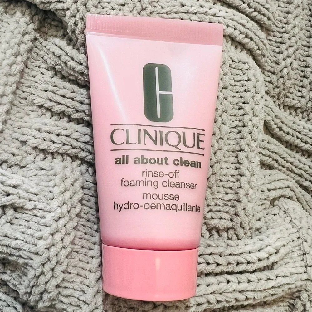 Clinique All About Clean Rinse Off Foaming Mousse Cleanser